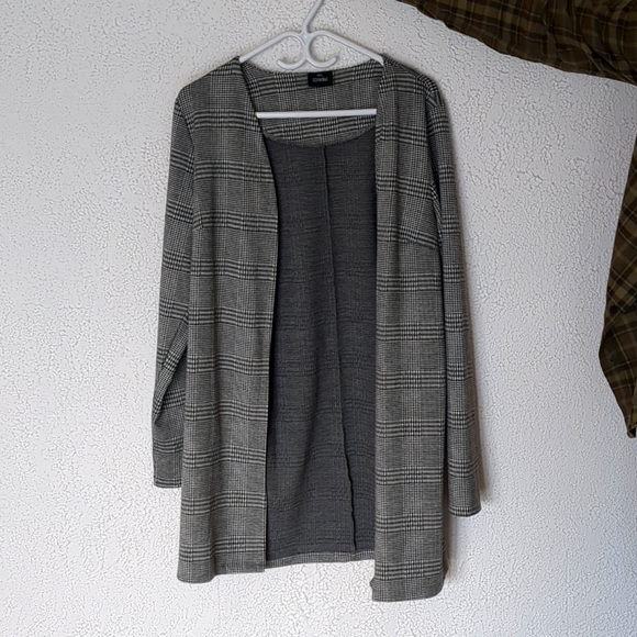 Jacket - Picture 1 of 4